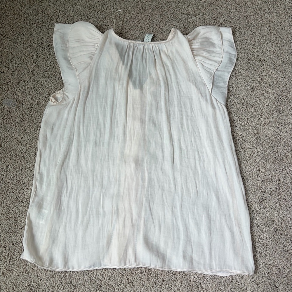 Joie Cream Ruffle Sleeve Top size m - Picture 2 of 9